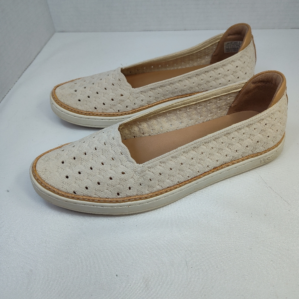 UGG Women's Tammy Slip On Sneakers Ivory Perforated Fabric Size 7